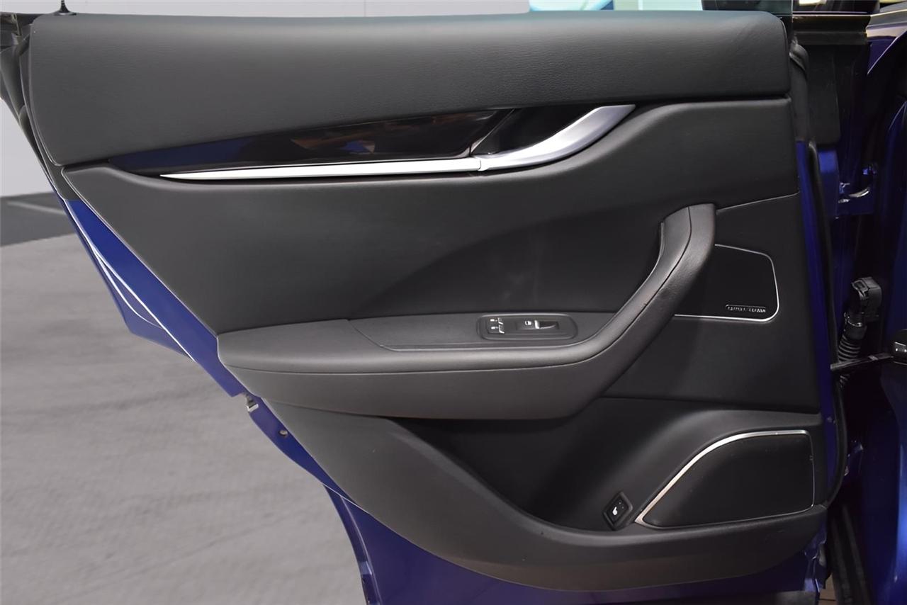 Maserati Levante Base 2021