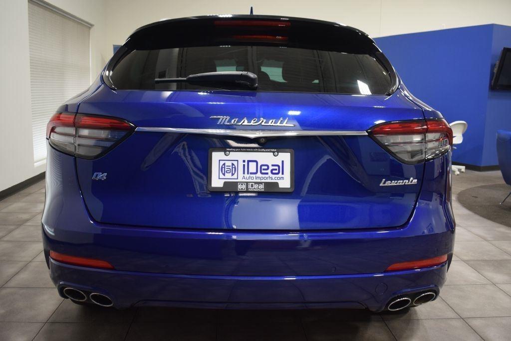 Maserati Levante Base 2021
