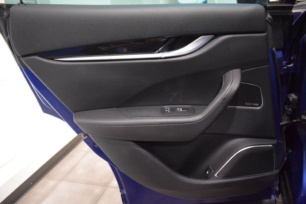 Maserati Levante Base 2021