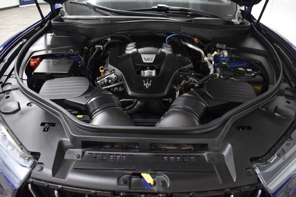 Maserati Levante Base 2021