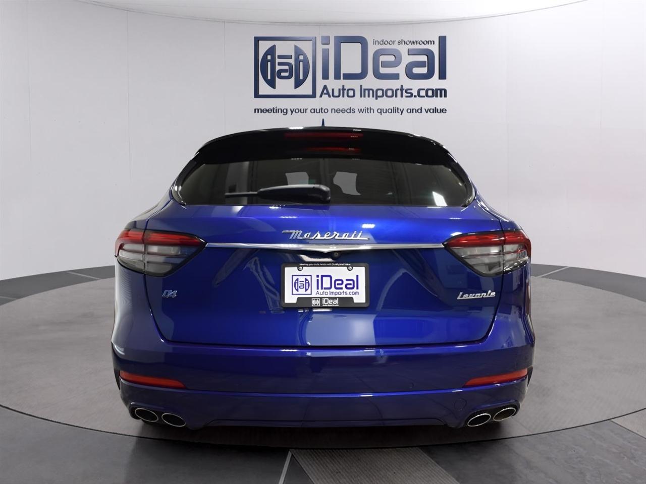 Maserati Levante Base 2021