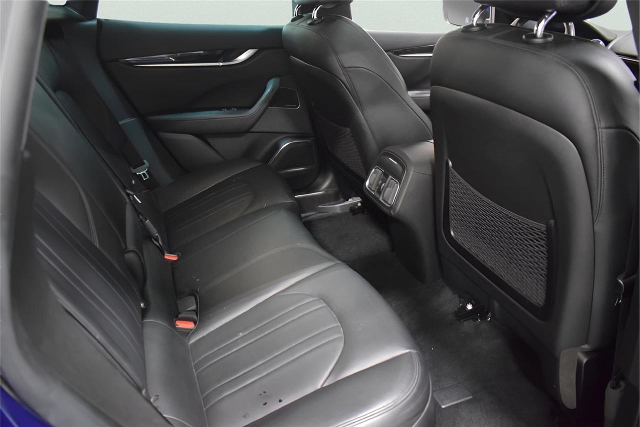 Maserati Levante Base 2021