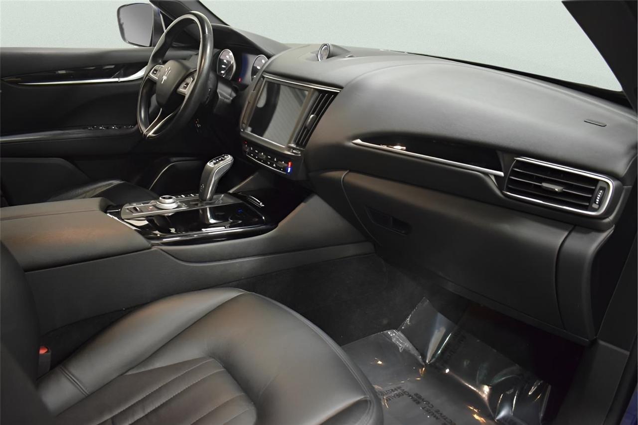 Maserati Levante Base 2021