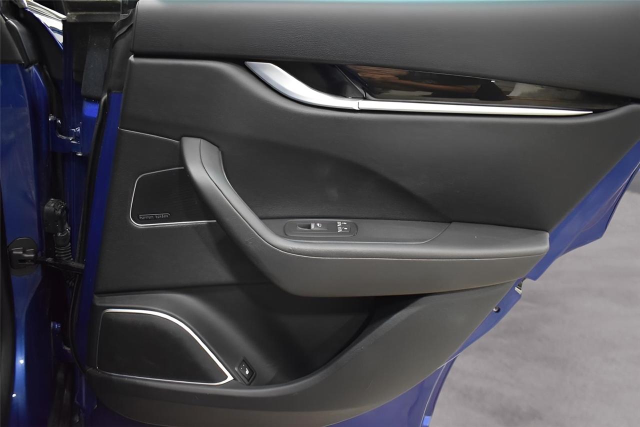 Maserati Levante Base 2021