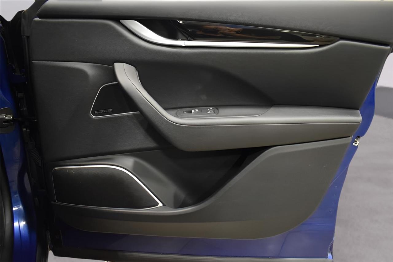 Maserati Levante Base 2021