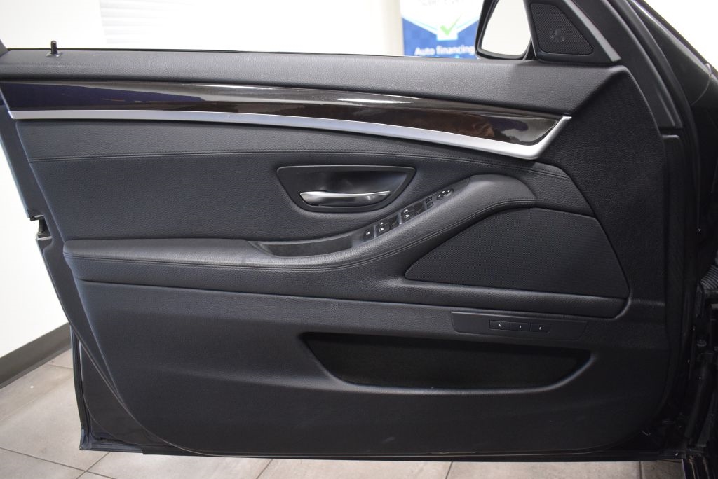 BMW 5-Series  2013 BMW 5-Series  2013