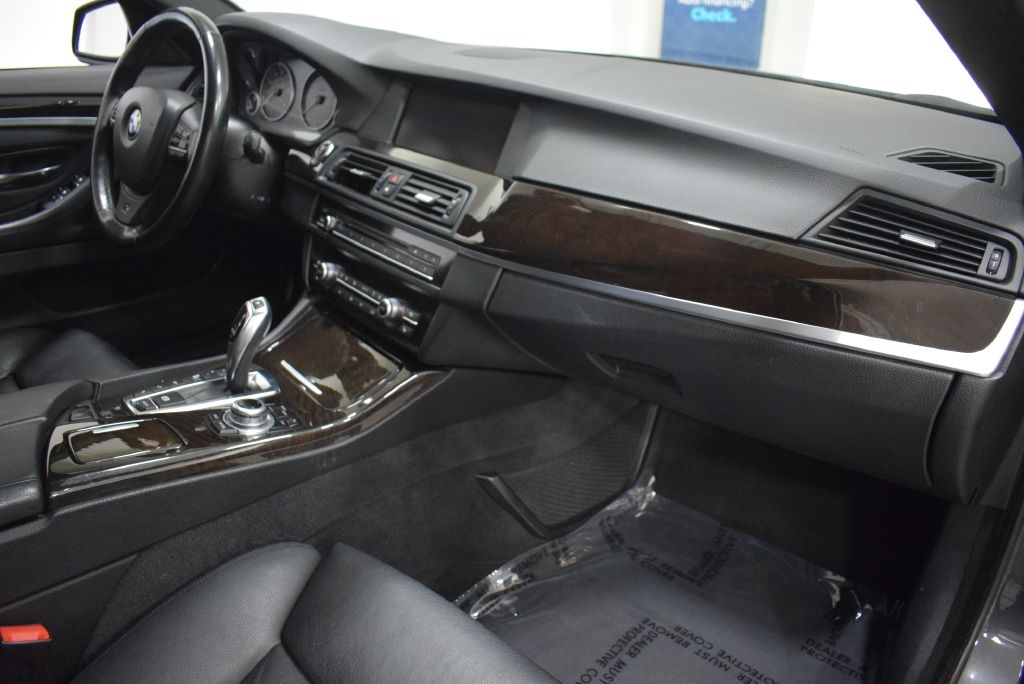 BMW 5-Series  2013 BMW 5-Series  2013