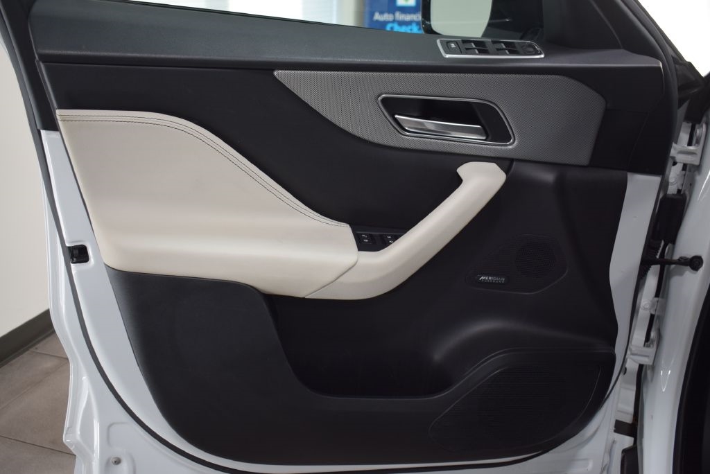 Jaguar F-Pace  2020 Jaguar F-Pace  2020