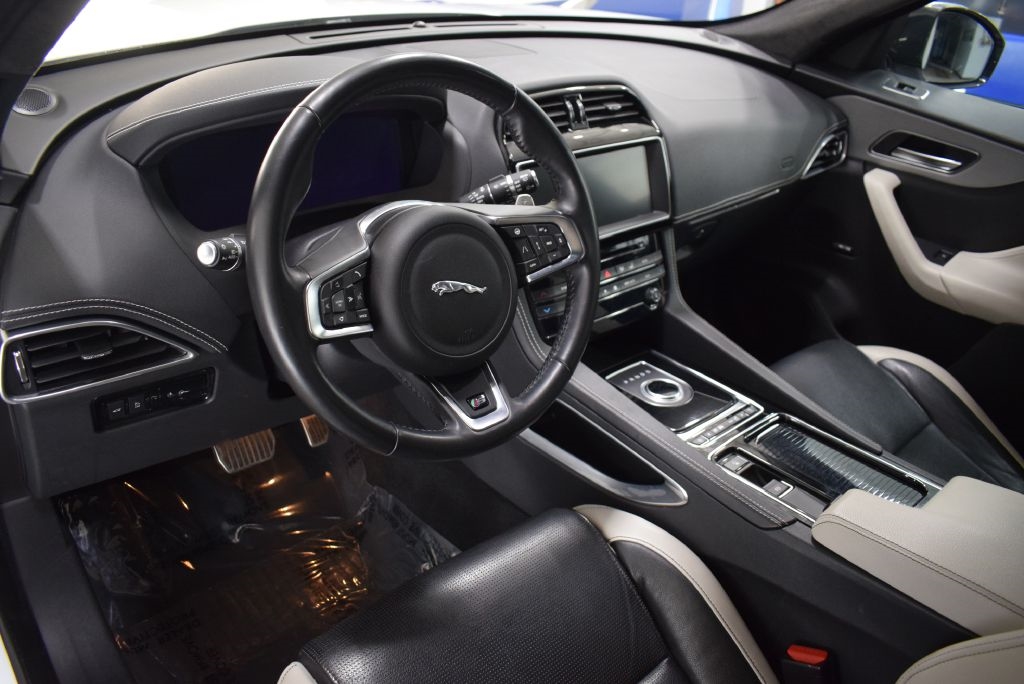 Jaguar F-Pace  2020 Jaguar F-Pace  2020