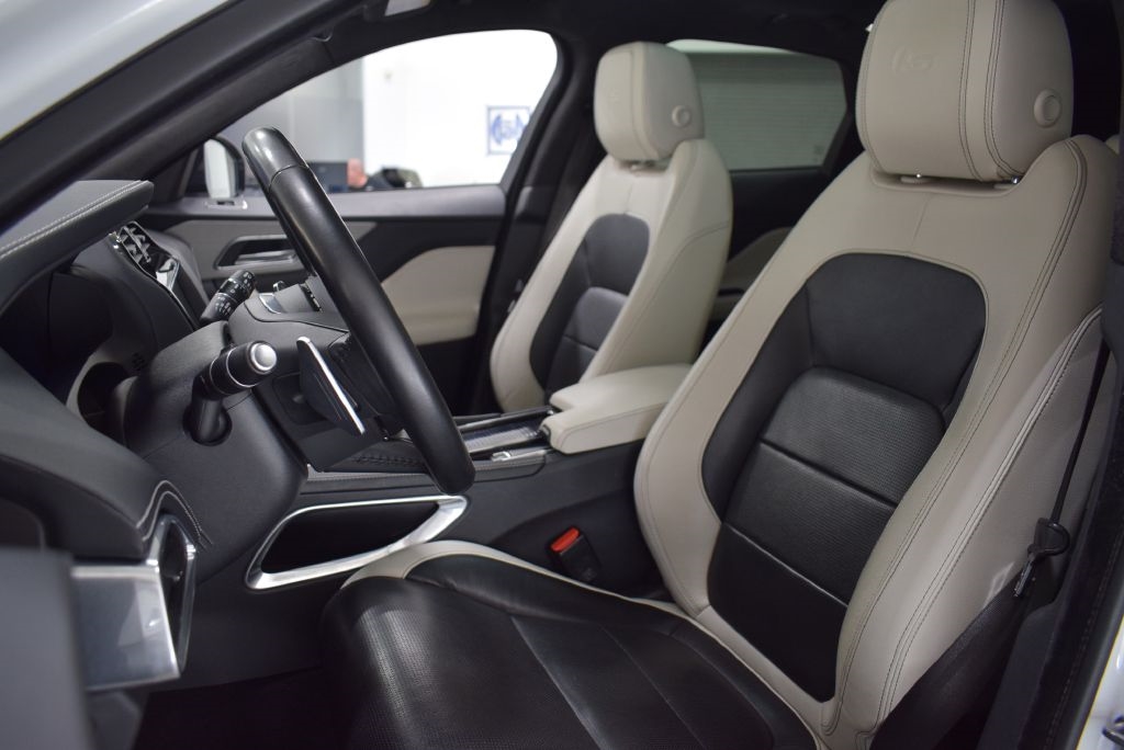 Jaguar F-Pace  2020 Jaguar F-Pace  2020