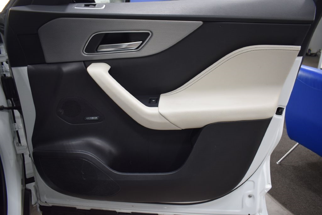 Jaguar F-Pace  2020 Jaguar F-Pace  2020