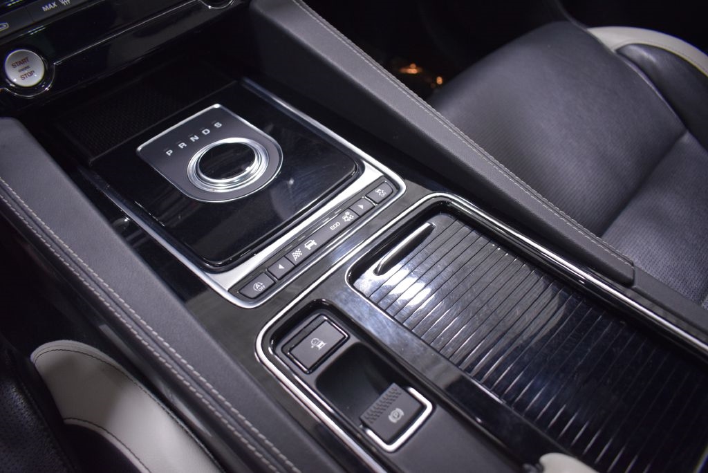 Jaguar F-Pace  2020 Jaguar F-Pace  2020