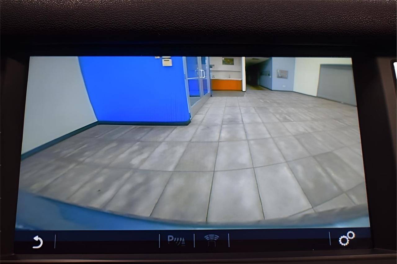 Land Rover Discovery Sport  2018