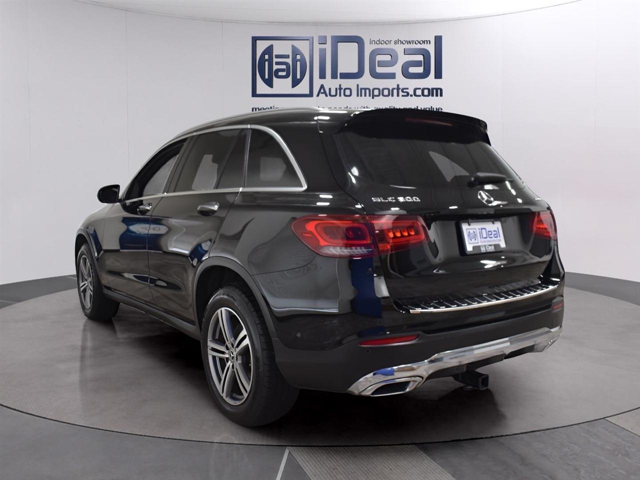 Mercedes-Benz GLC-Class  2022