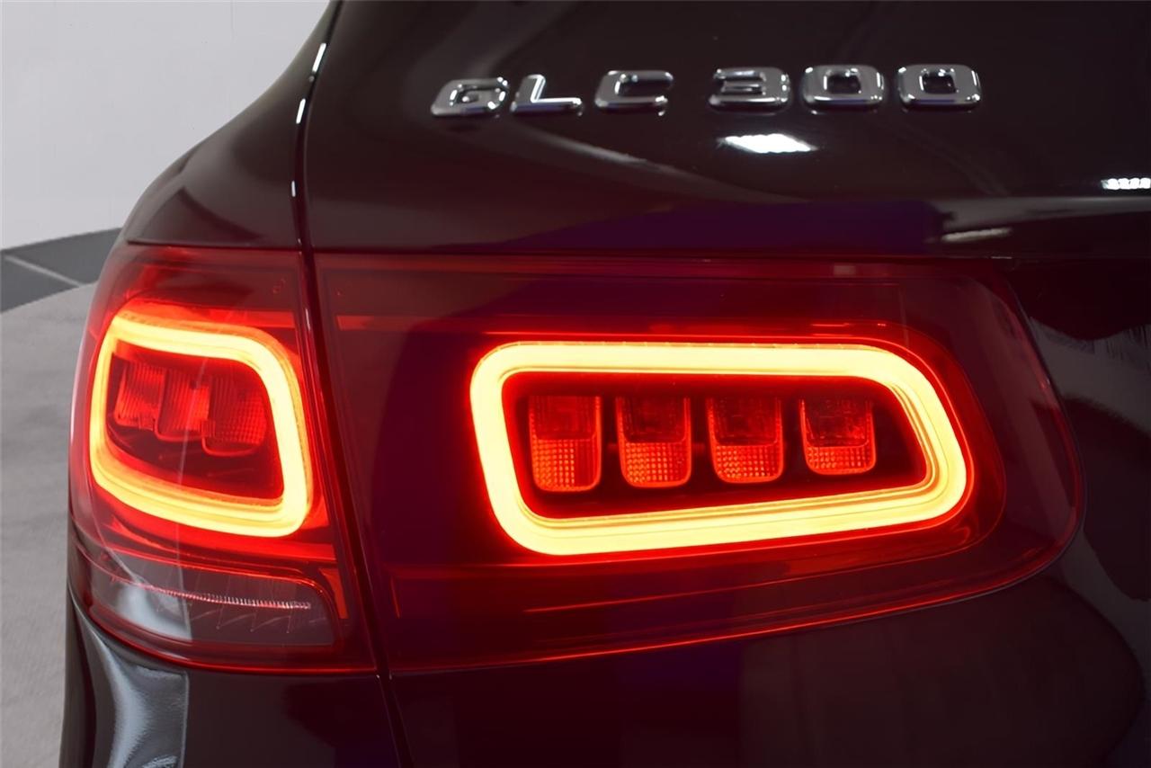 Mercedes-Benz GLC-Class  2022