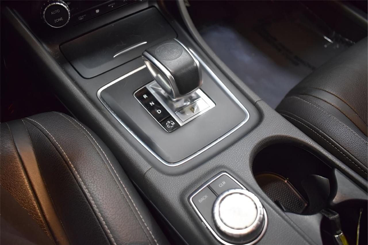 Mercedes-Benz GLA-Class  2015