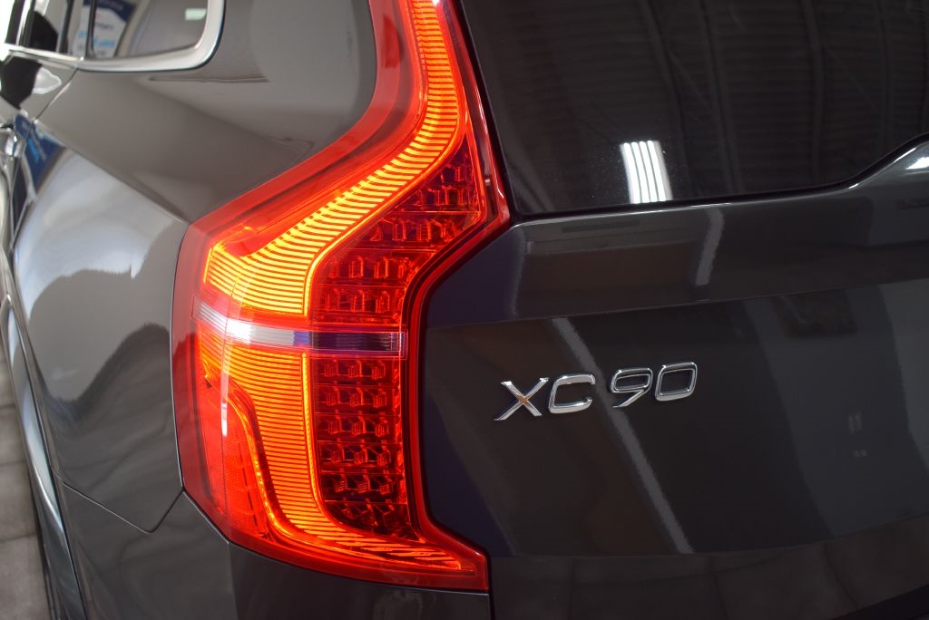 Volvo XC90  2018