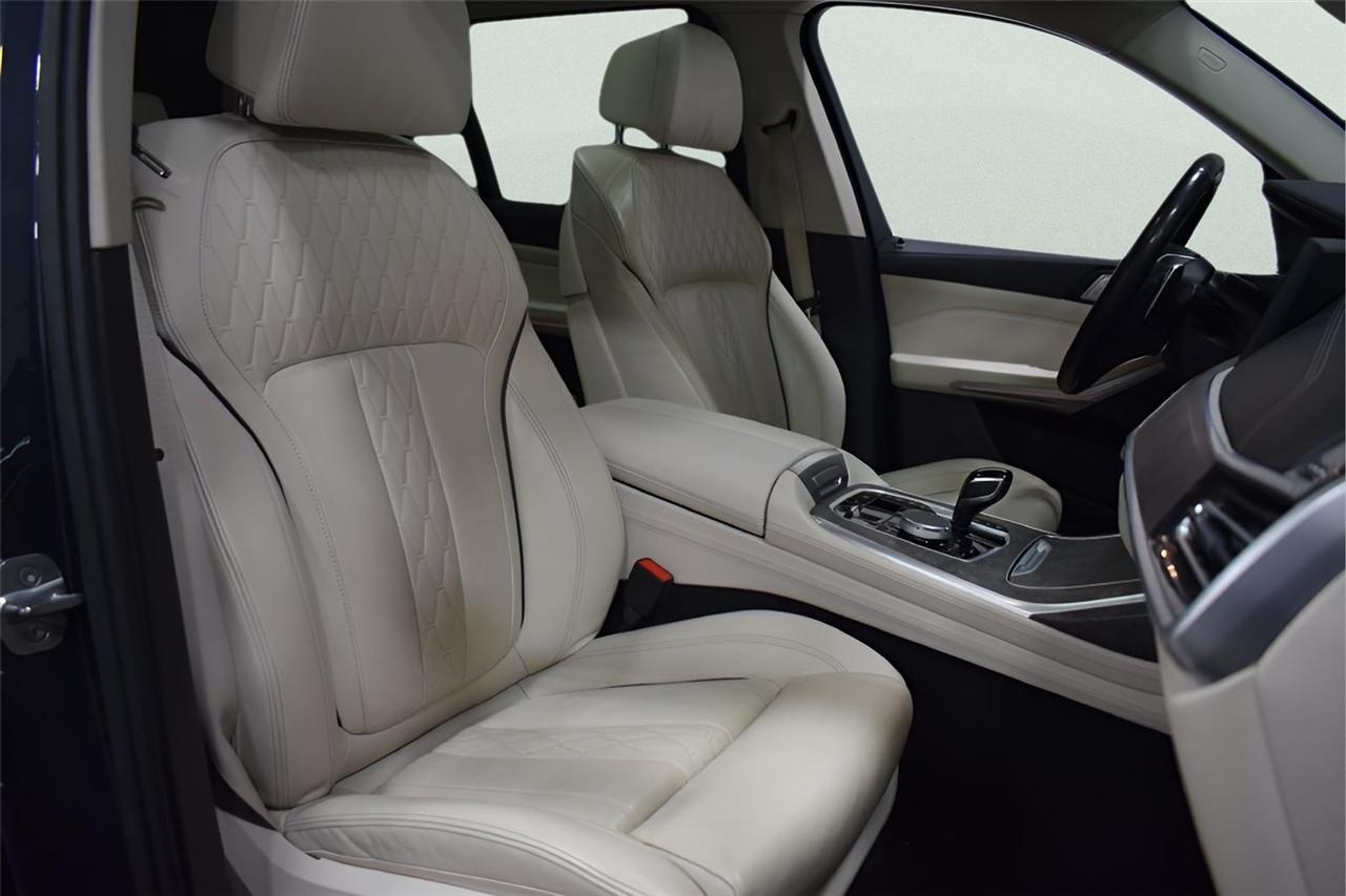 BMW X7  2020