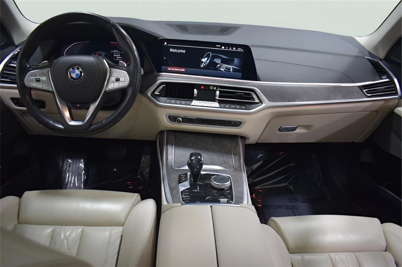 BMW X7  2020