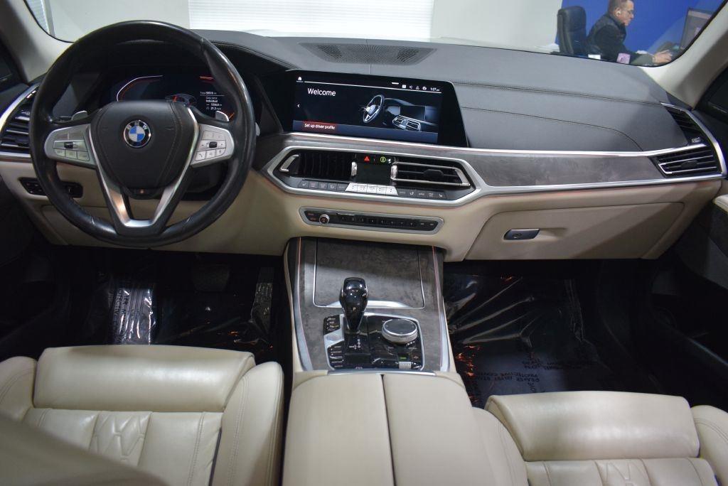 BMW X7  2020