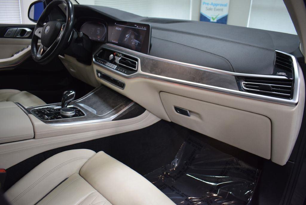 BMW X7  2020
