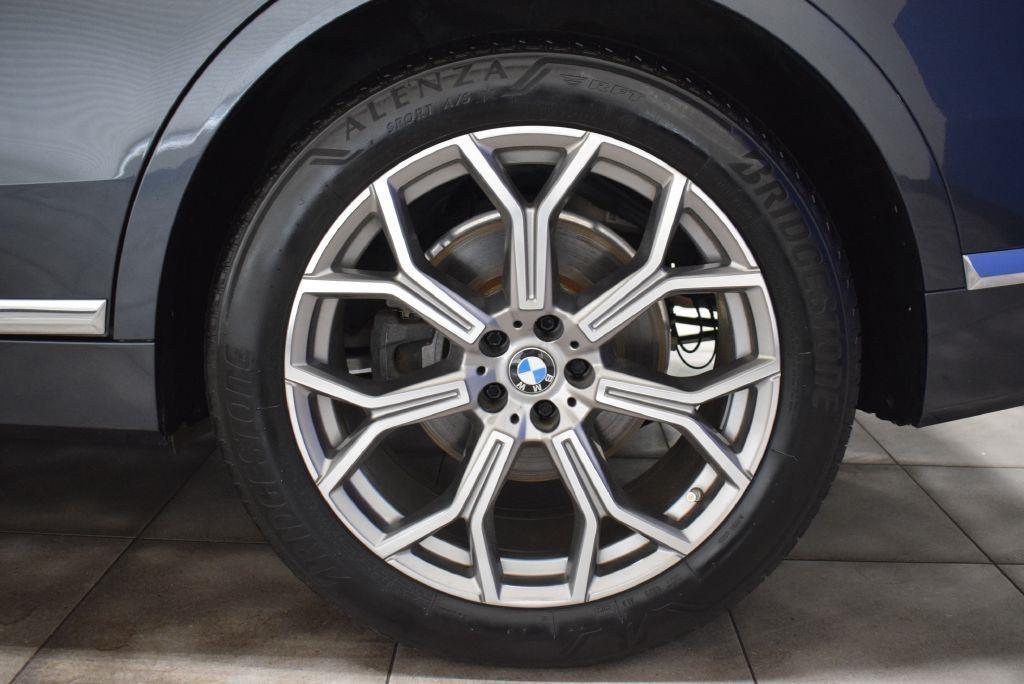 BMW X7  2020