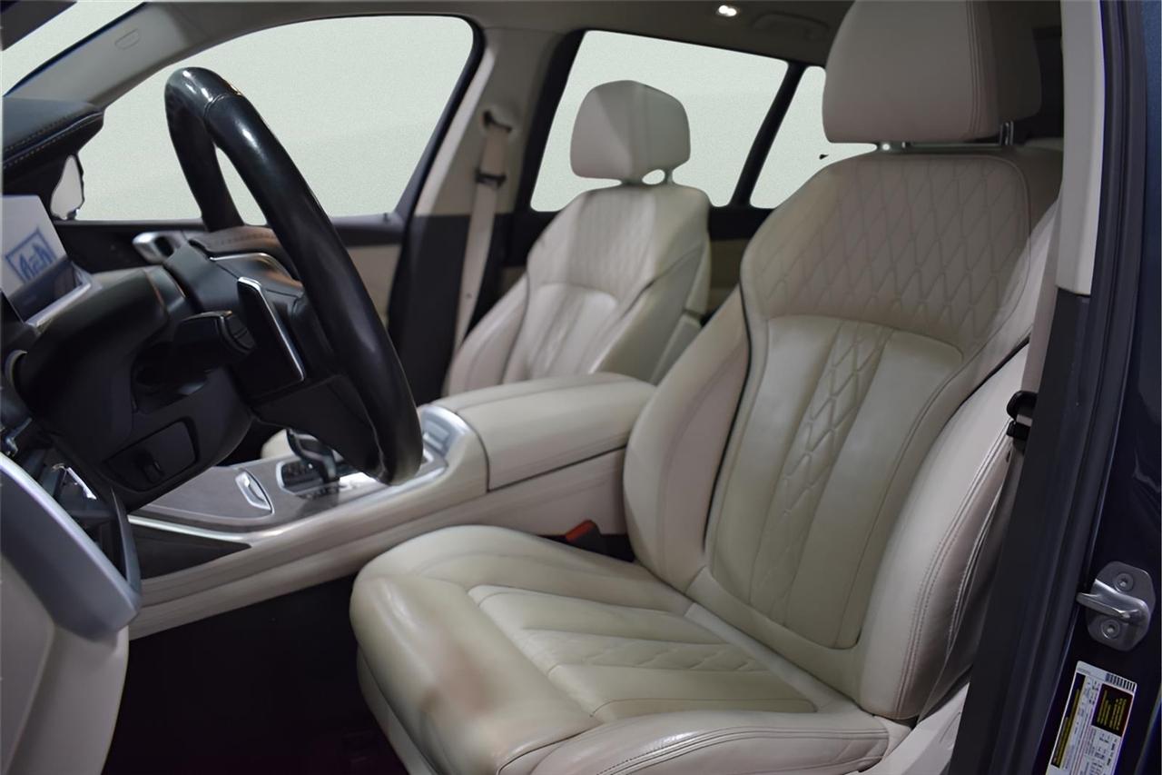 BMW X7  2020