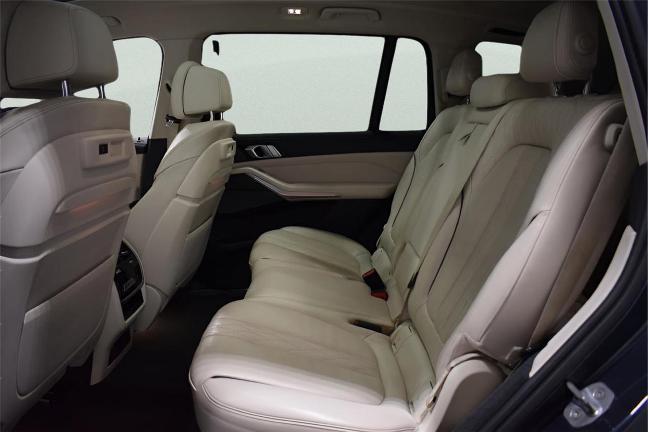 BMW X7  2020