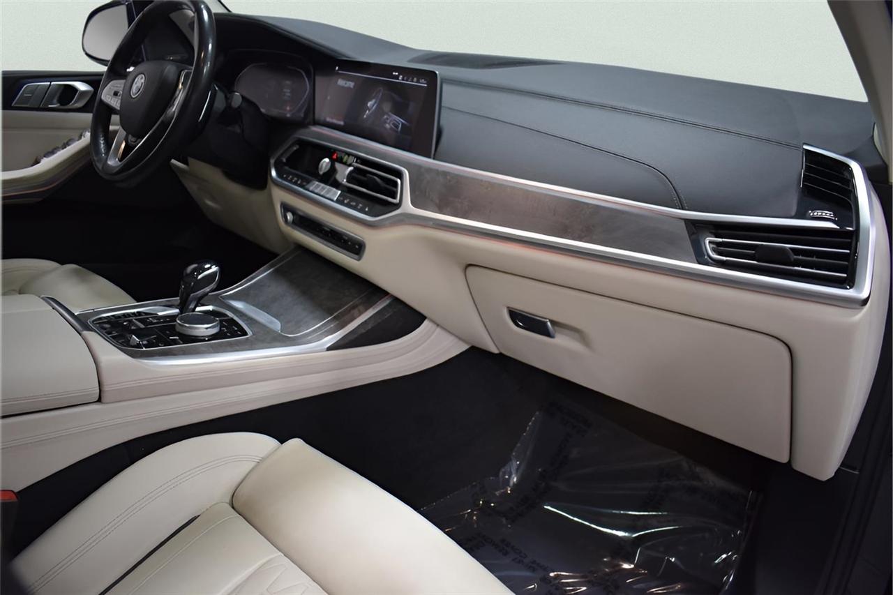 BMW X7  2020