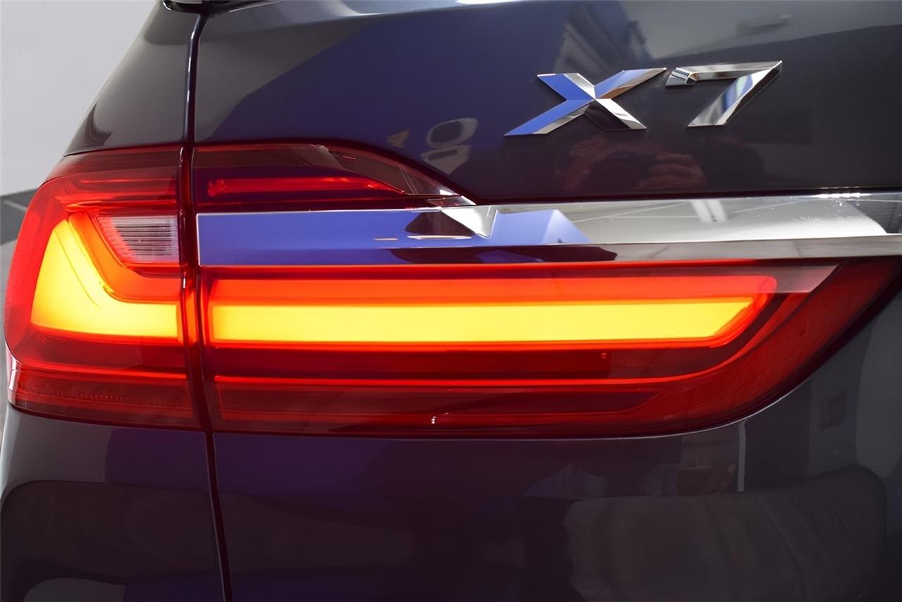 BMW X7  2020