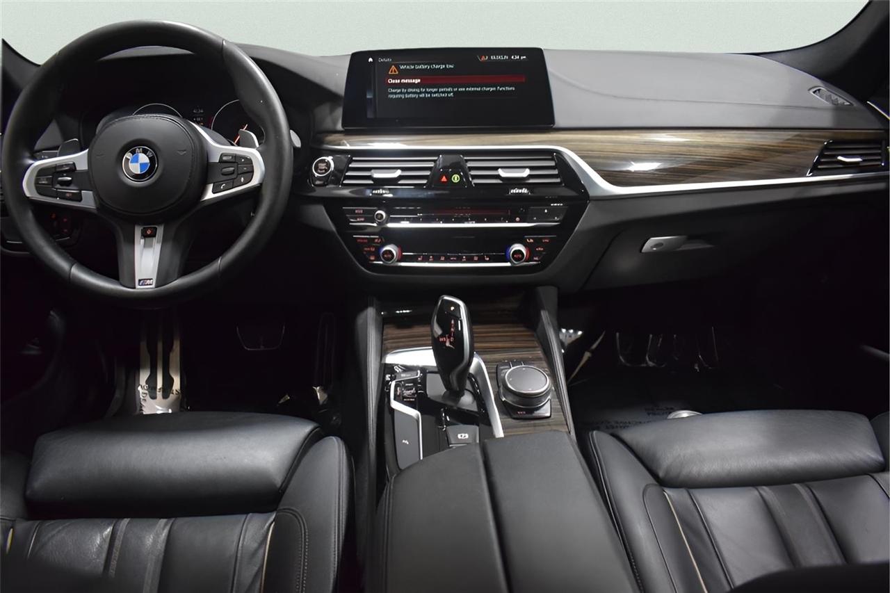 BMW 5-Series  2019