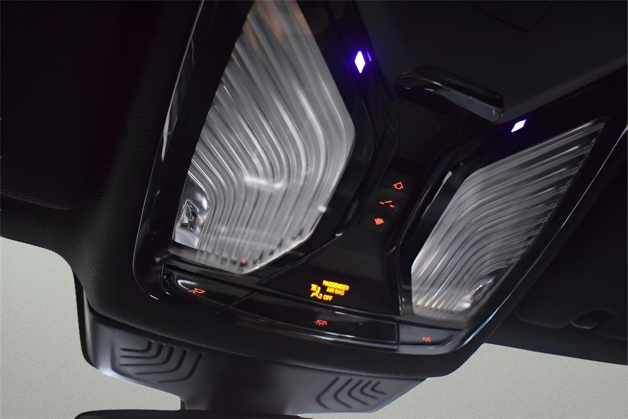 BMW 5-Series  2019