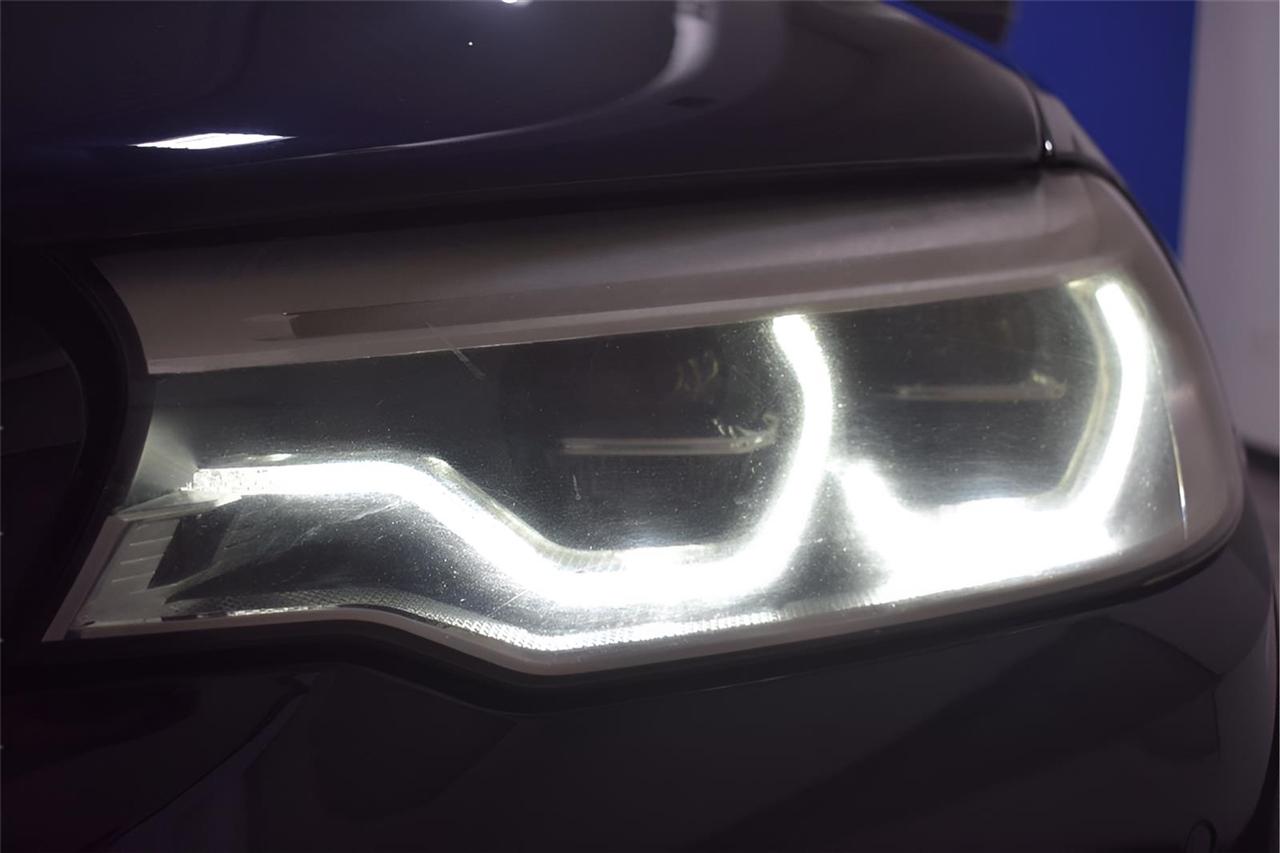 BMW 5-Series  2019