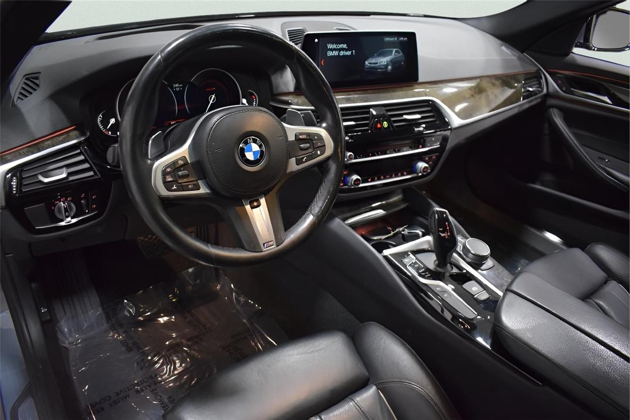 BMW 5-Series  2019