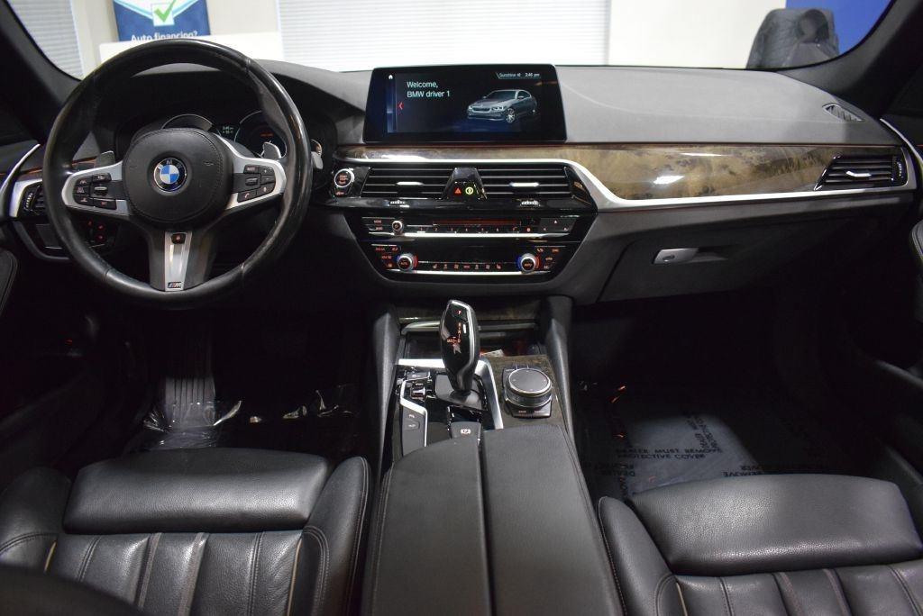 BMW 5-Series  2019