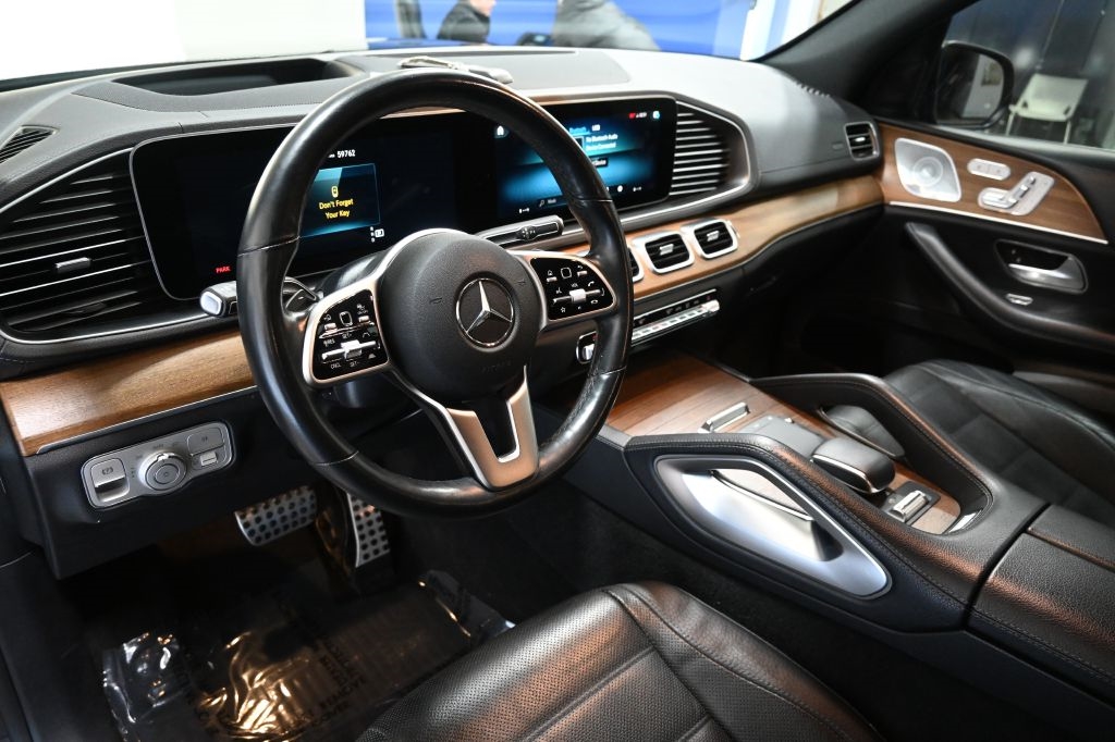 Mercedes-Benz GLS-Class  2021