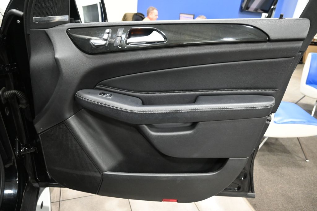 Mercedes-Benz GLE-Class  2017