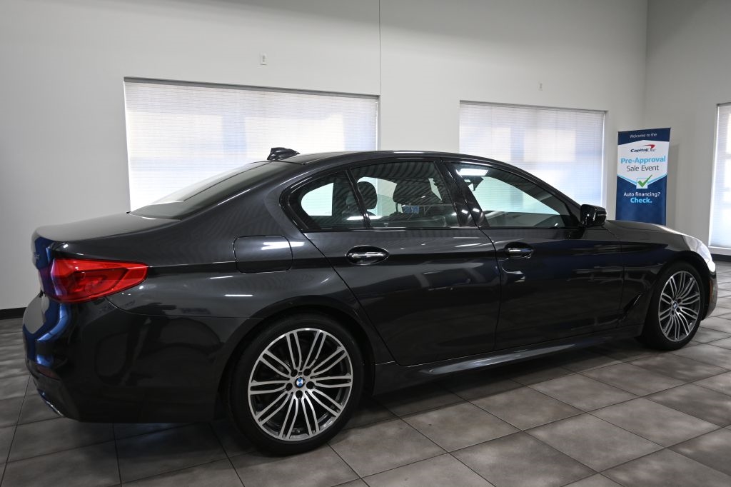 BMW 5-Series  2018