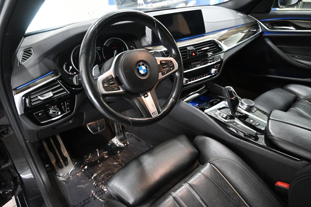 BMW 5-Series  2018