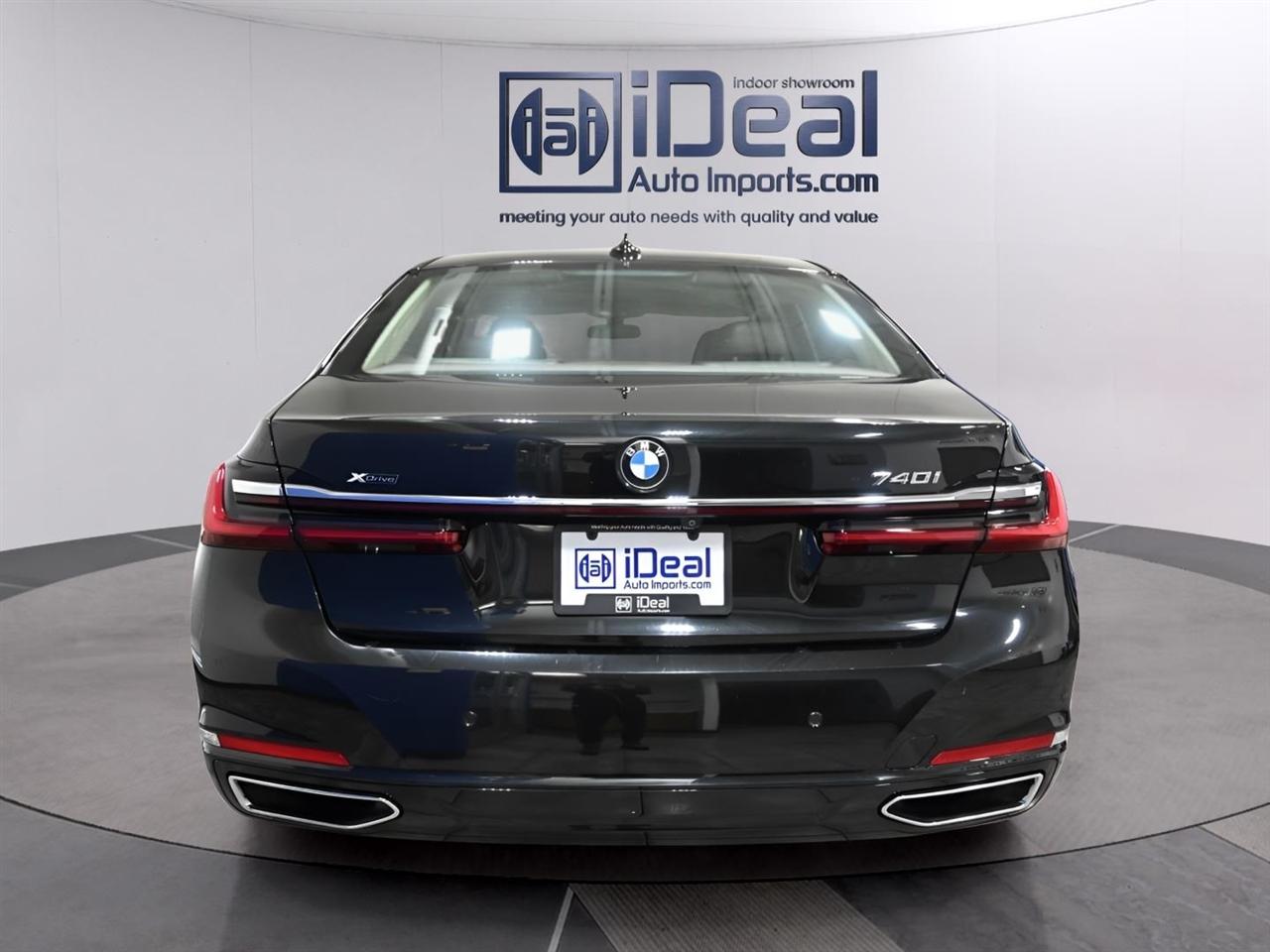 BMW 7-Series  2020