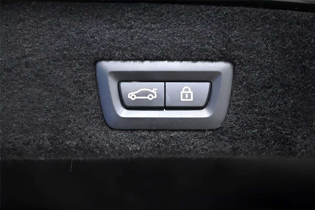 BMW 7-Series  2020