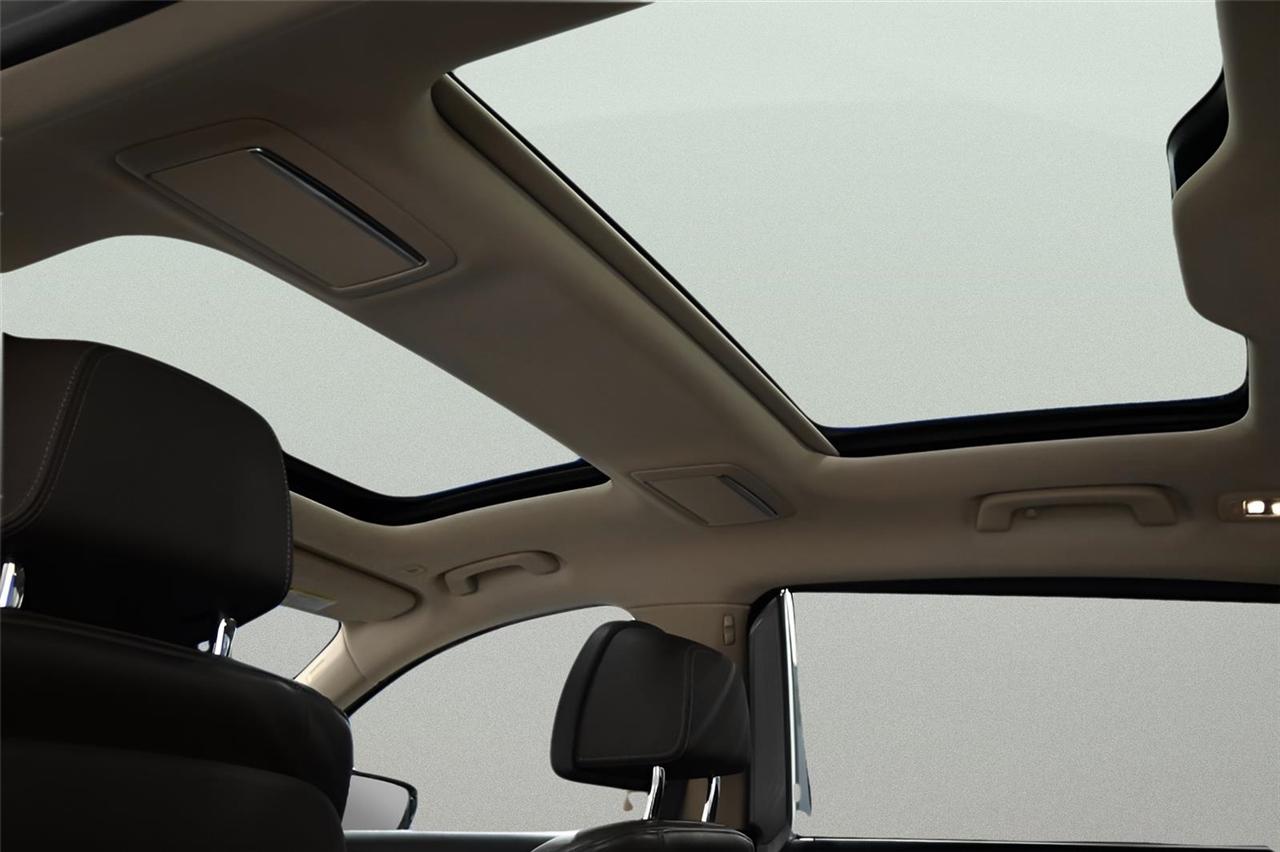 BMW 7-Series  2020