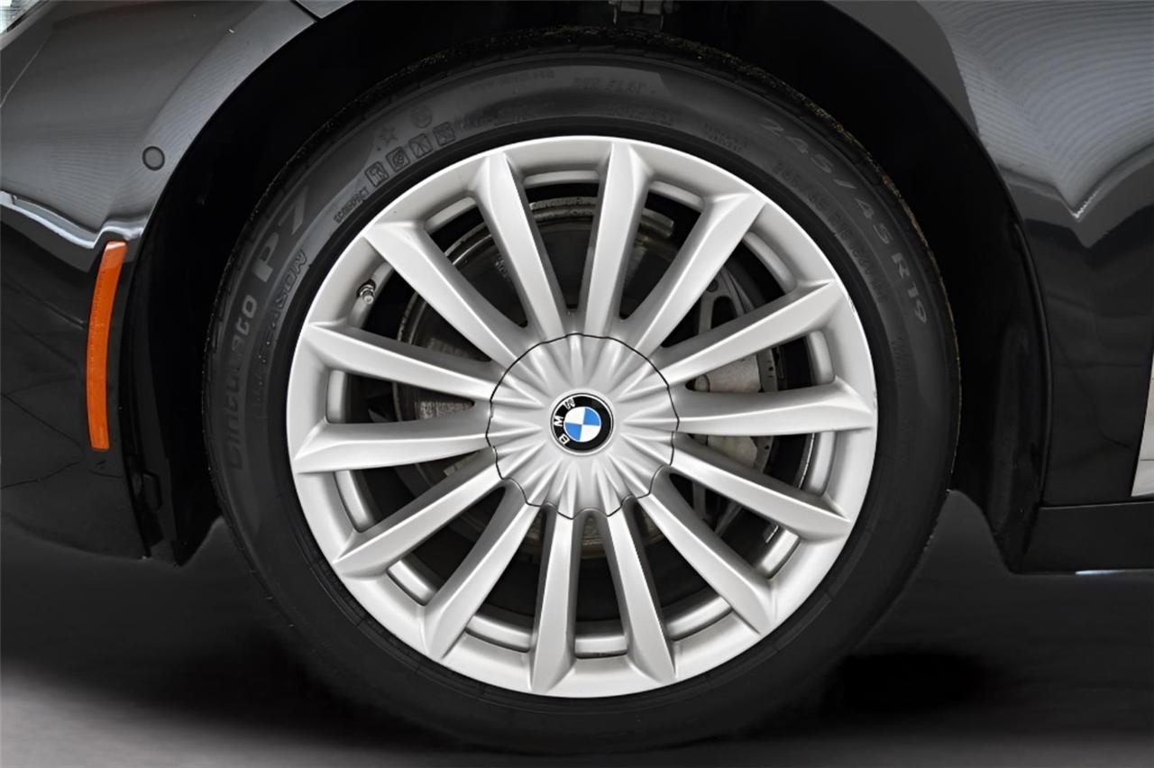 BMW 7-Series  2020