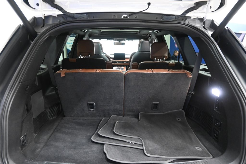 Lincoln Aviator  2021