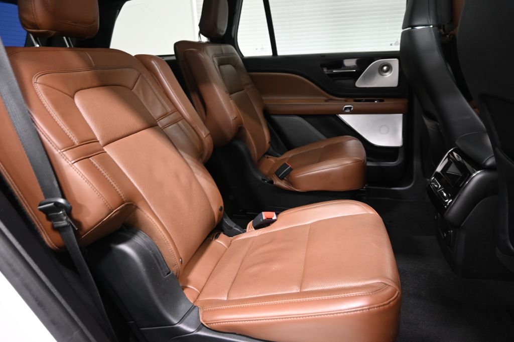 Lincoln Aviator  2021