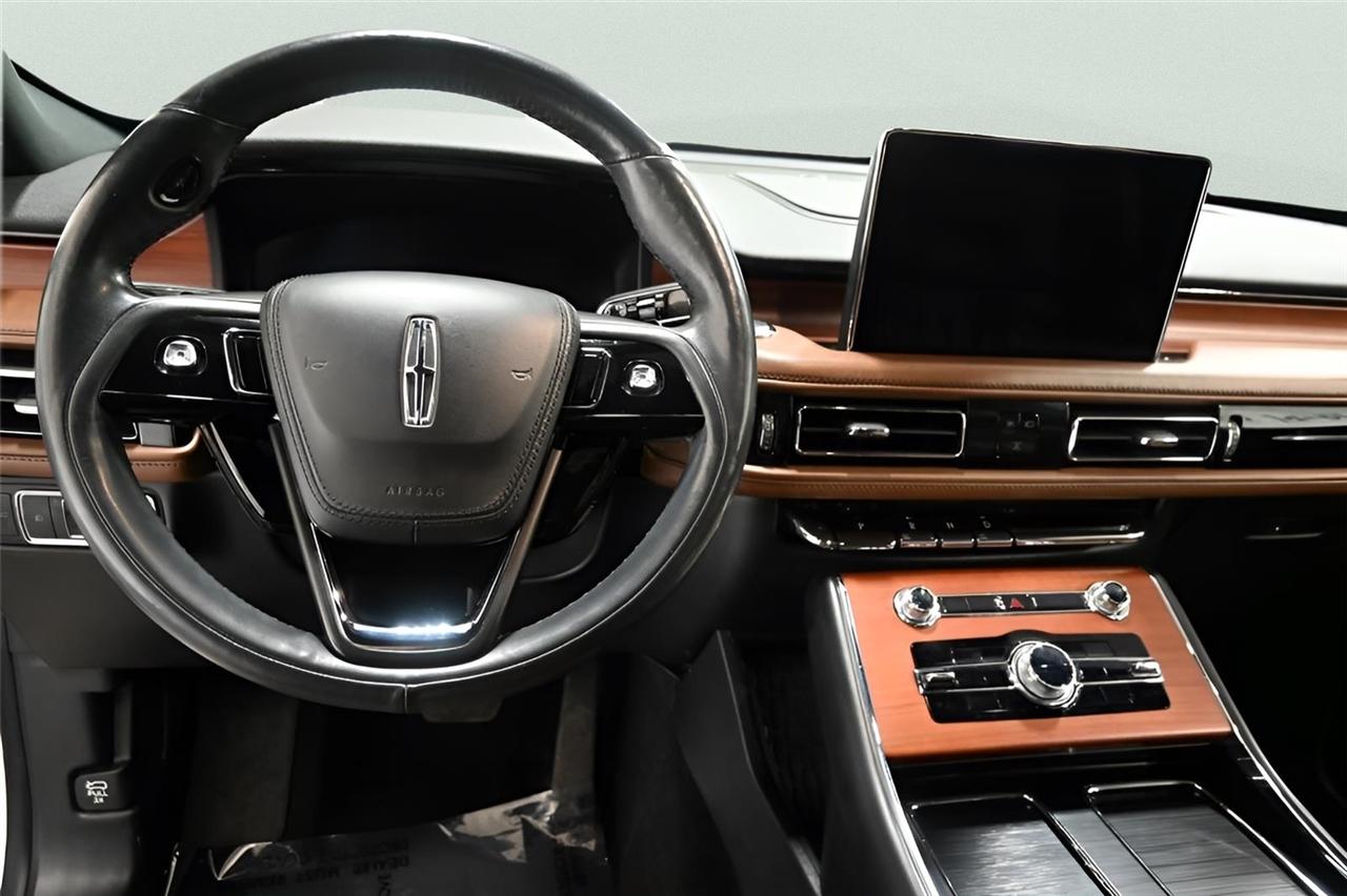 Lincoln Aviator  2021