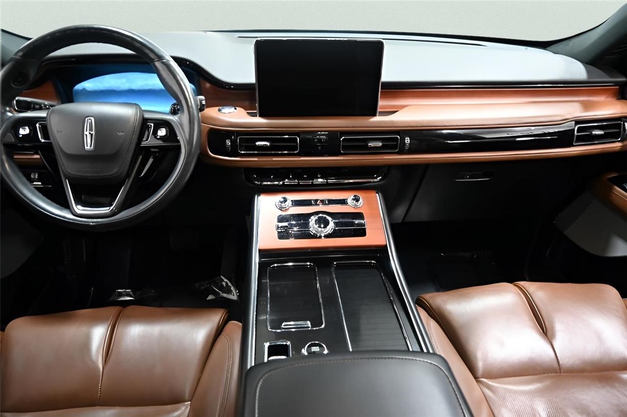 Lincoln Aviator  2021