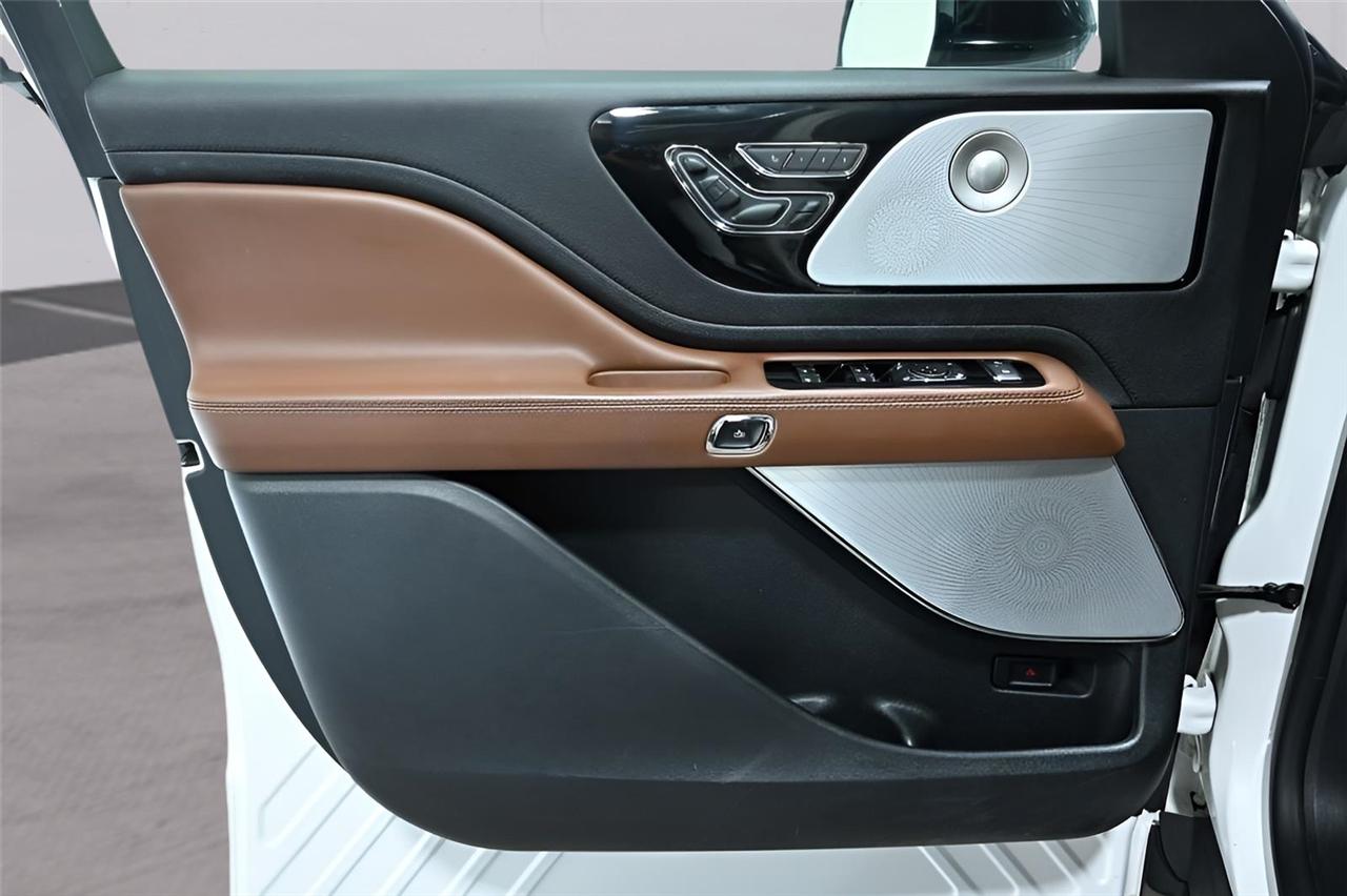 Lincoln Aviator  2021