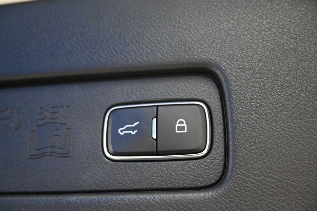 Lincoln Aviator  2021