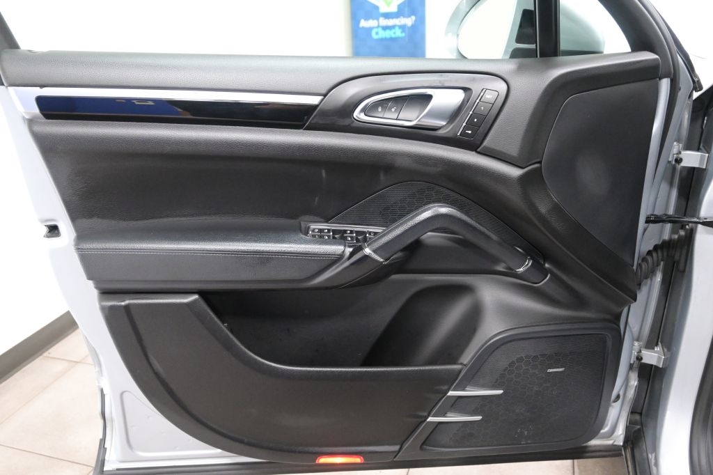 Porsche Cayenne  2018